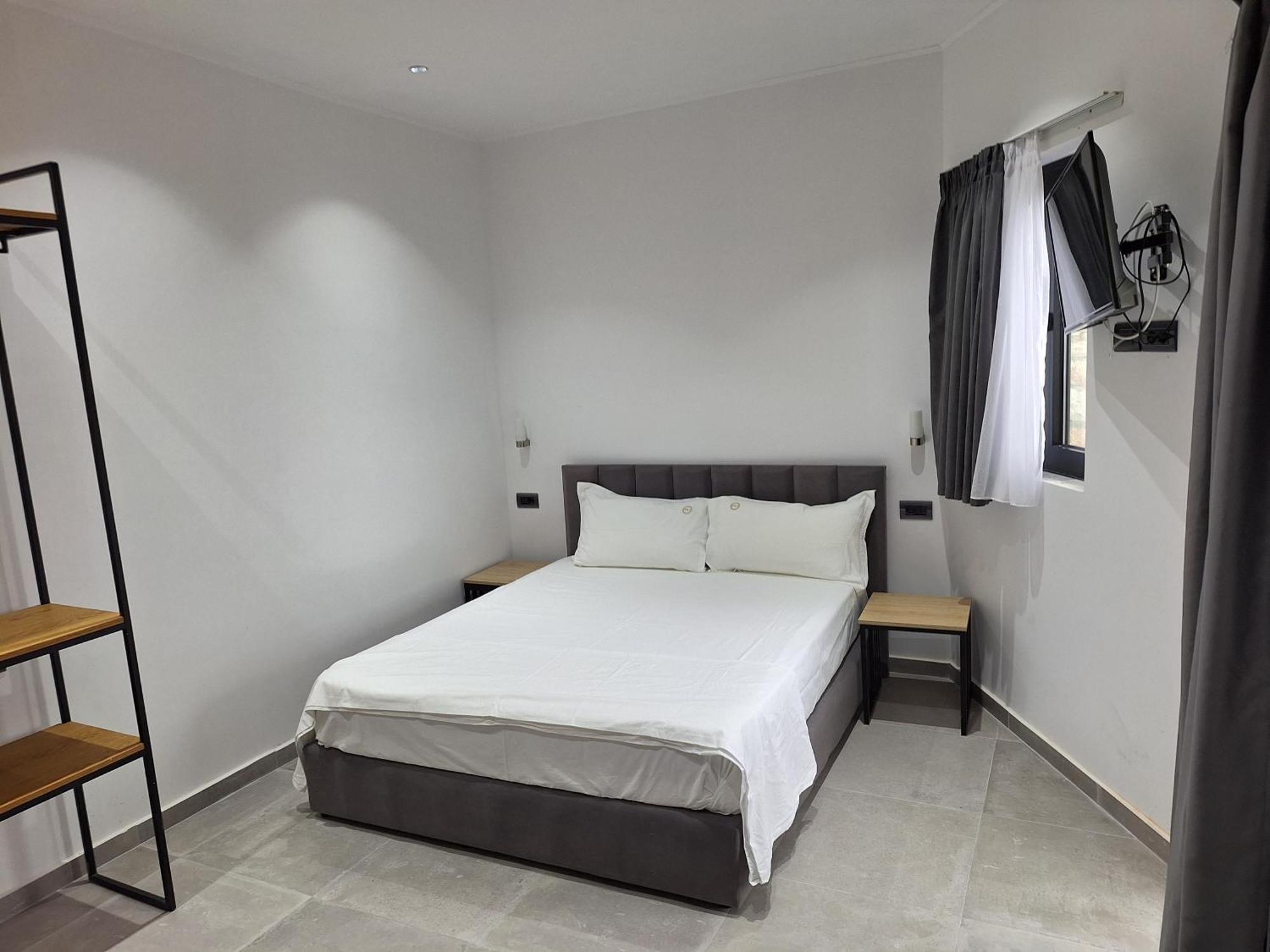 Vila D Boutique Hotel Qeparo Extérieur photo